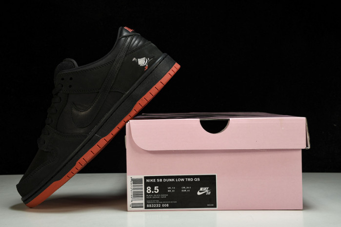 Nike SB Dunk Low Black Pigeon 883232-008