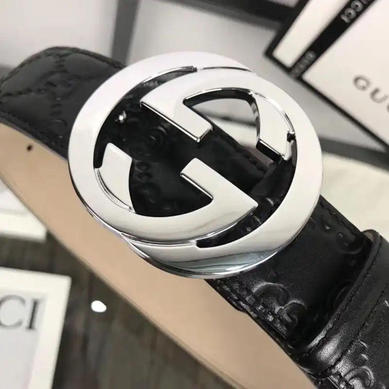 G*u*i s belte 1905bl0117