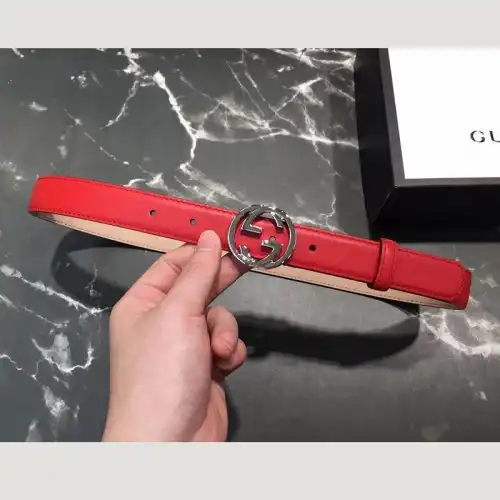 G*u*i s belte 1905bl0158