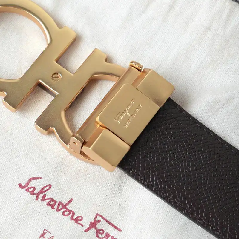 Salvatore Ferragamo s Belte 19xf0090