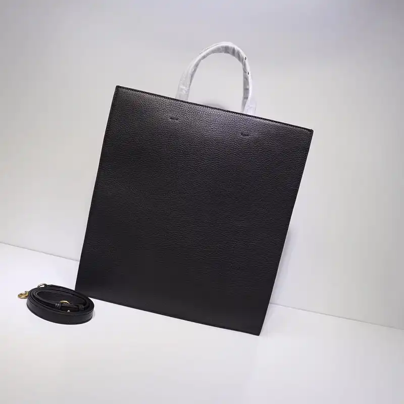 G*u*i tote bags 19gm0002