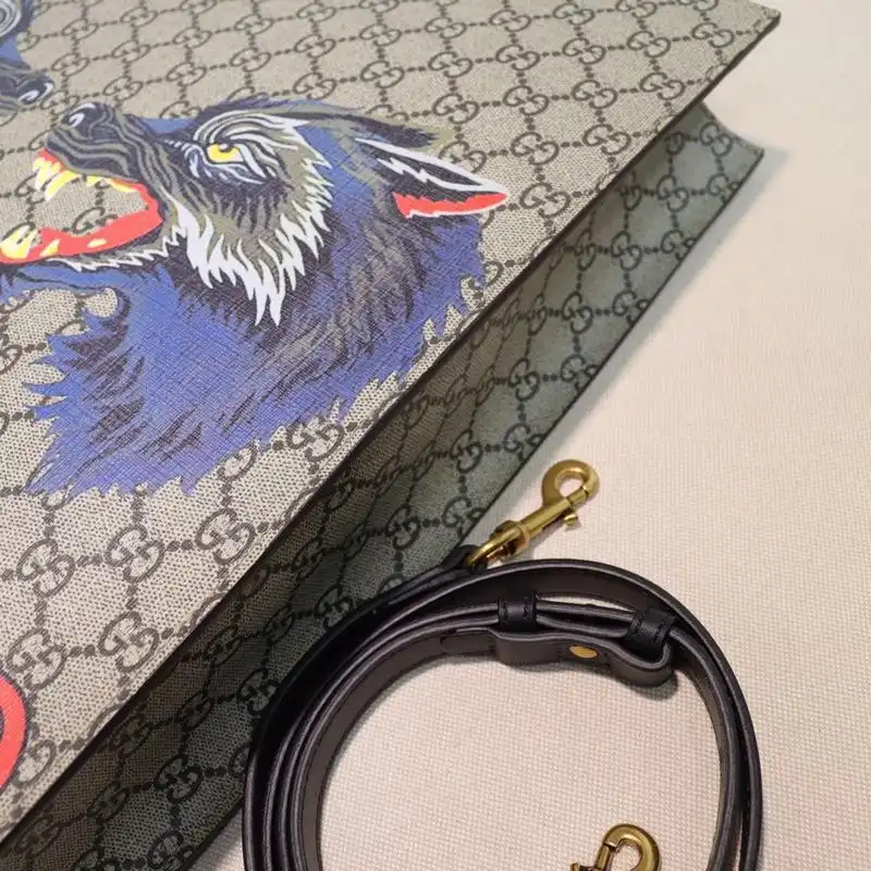 G*u*i tote bags 19gm0003