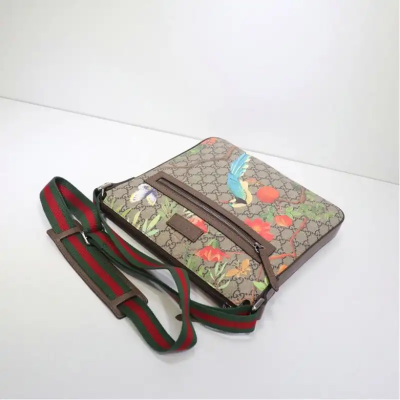 G*u*i bags 20guc0007