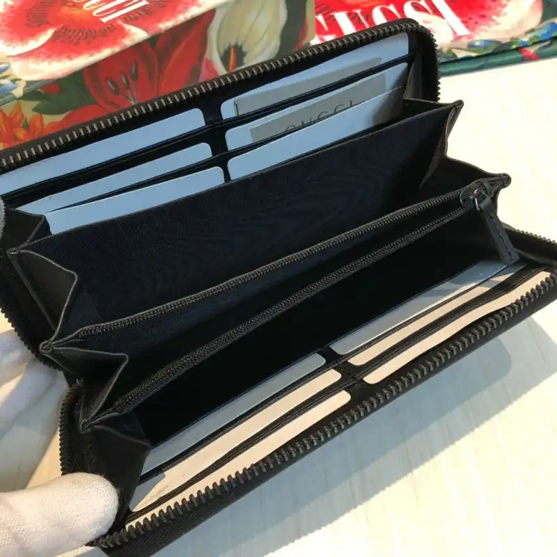 G*u*i bags 20guc0073