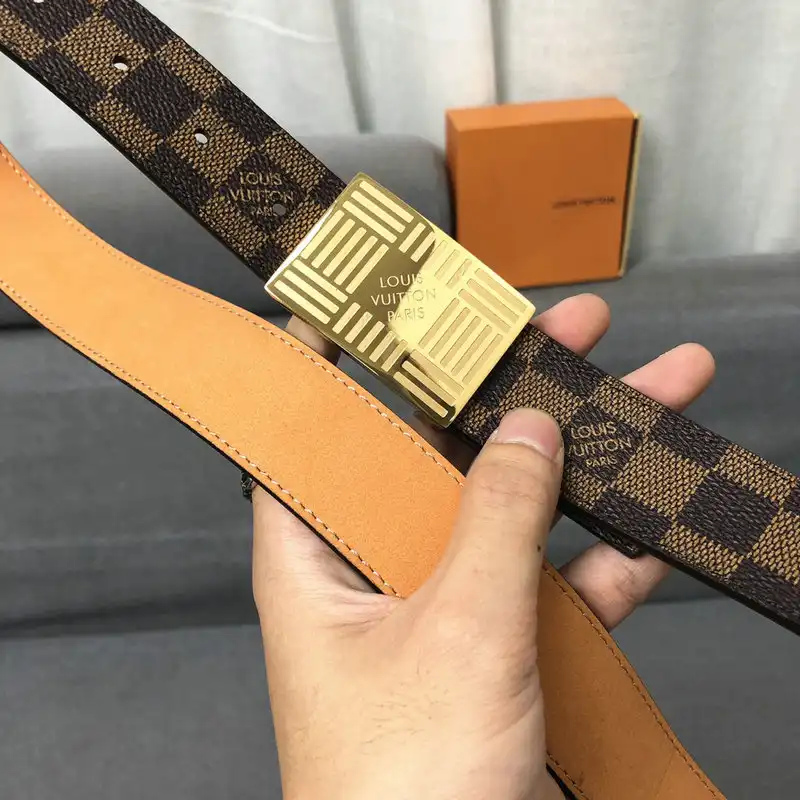 LV Belts 2102SH0067