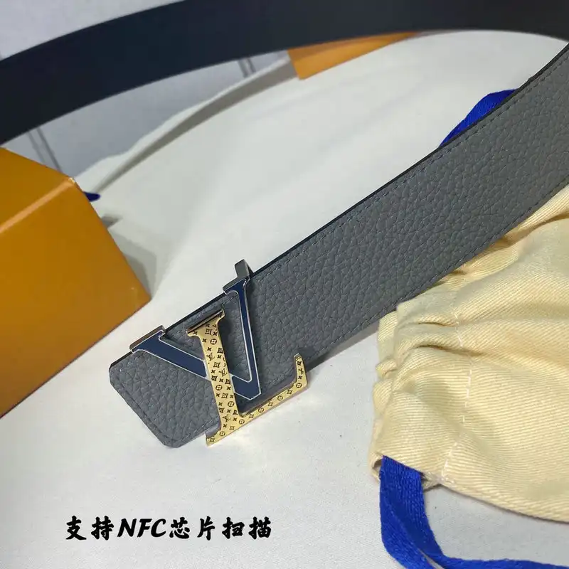 LV Belts 2106XA0141