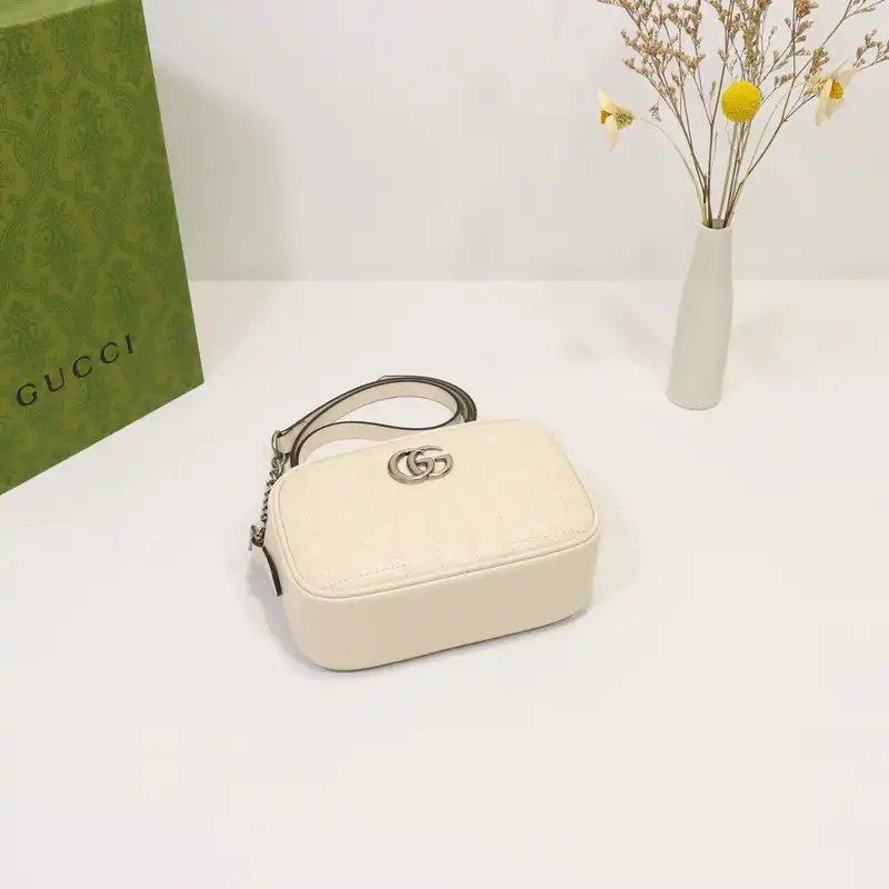 G*u*i bags 2110dj0080