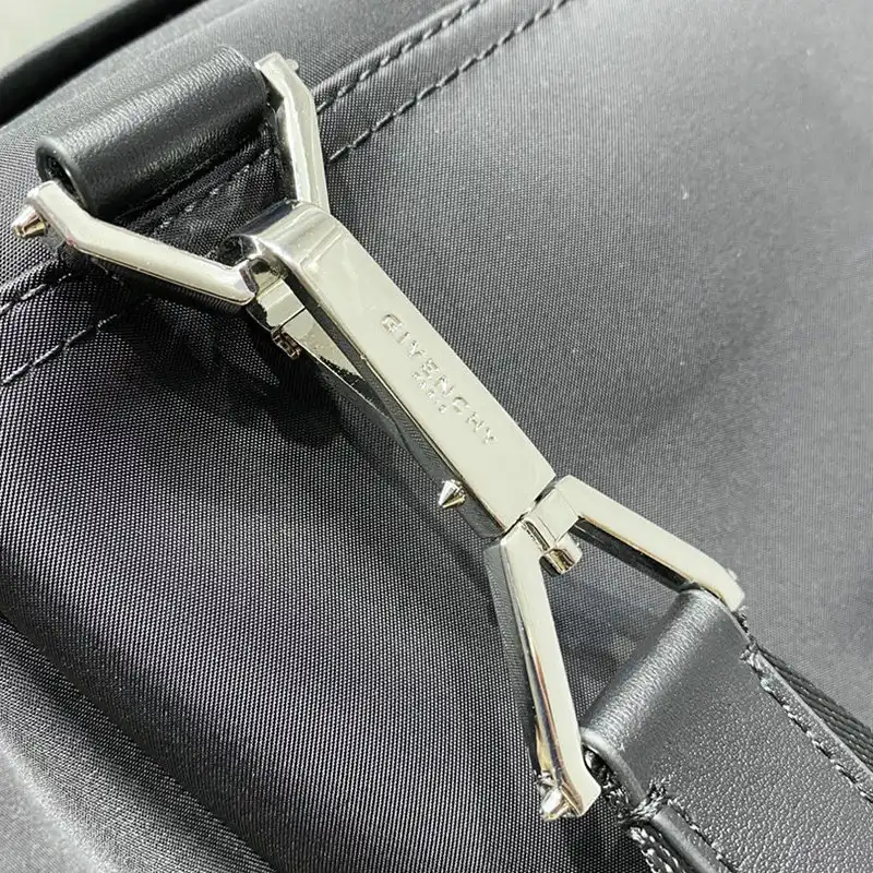 Givenchy Bag 2209SW0068