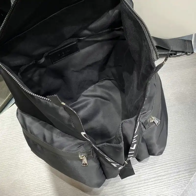 Givenchy Bag 2209SW0070