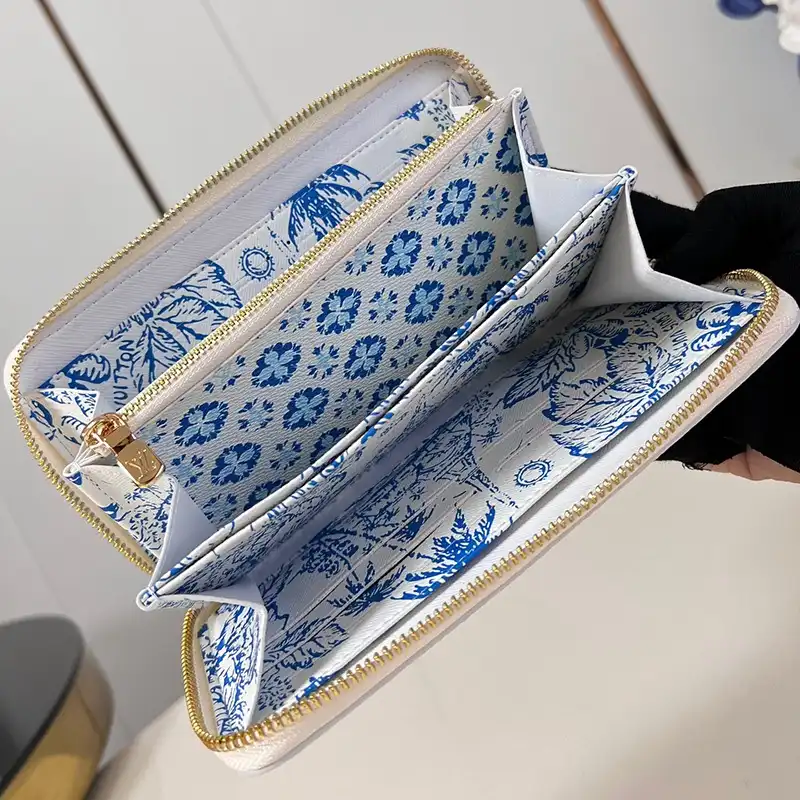 G*u*i bags 2407yz0106