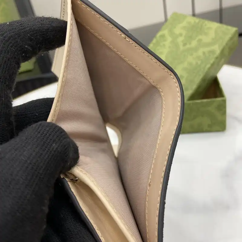 G*u*i bags 2407yz0255