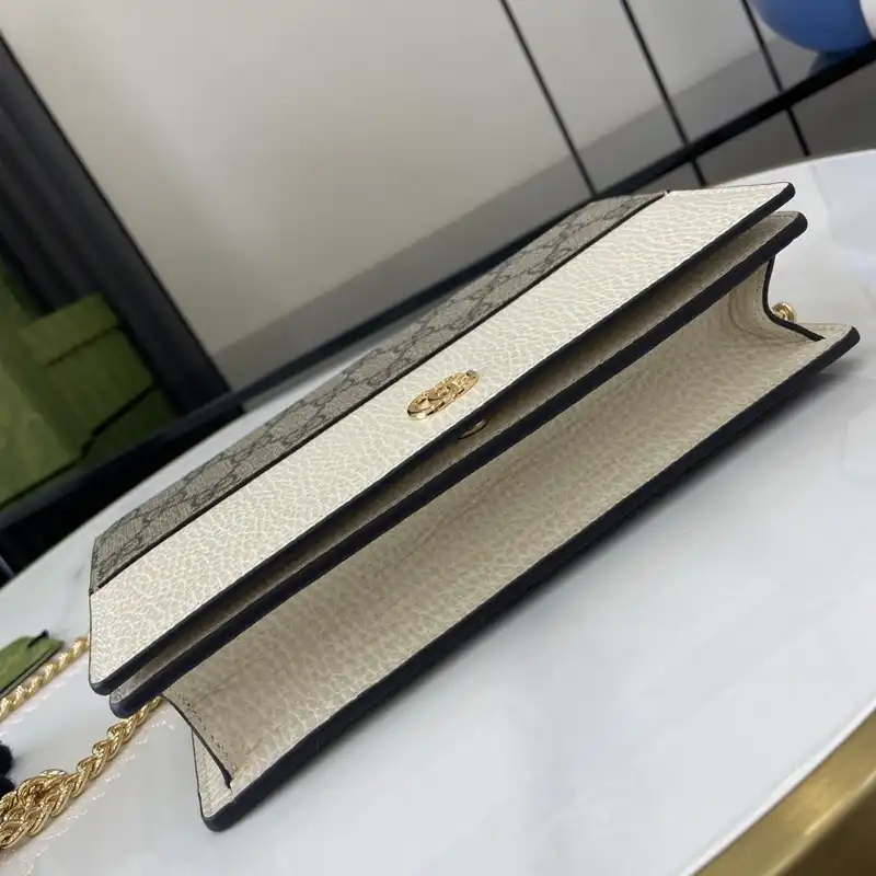 G*u*i bags 2407yz0261