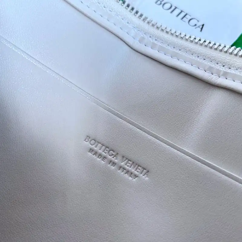Bottega Veneta Bags 2409SF0016