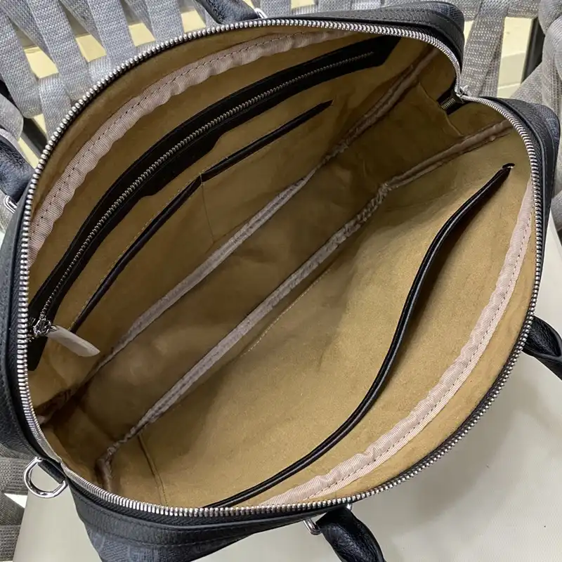 G*u*i bags 2410ya0111