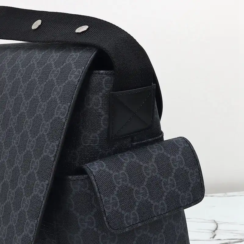 G*u*i bags 2410ya0190