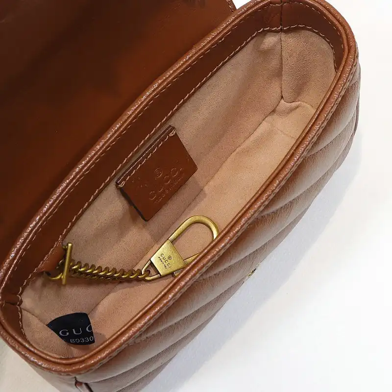 G*u*i bags 2012sh0004