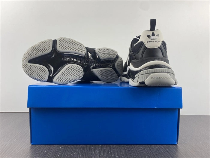 Comfortable BLCG TRIPLE S SNEAKER 710021 W3RN3 4479