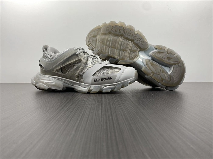 ComfortFit BLCG Track Clear Sole Gray  647742 W3BM4 4406