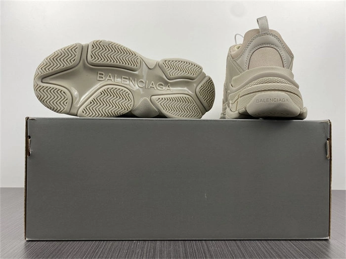 Breathable BLCG Triple S Beige 524039 W2FW1 4421