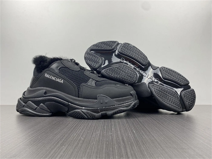 Breathable BLCG Triple S Fake Fur Black 668563 W3CQ5 4432