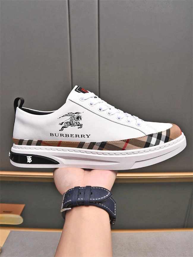 Burberry Sneaker Stylish 2620