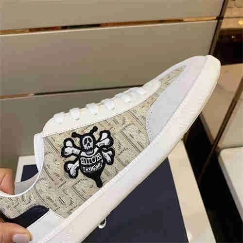 Stretchable DR Sneaker 1141