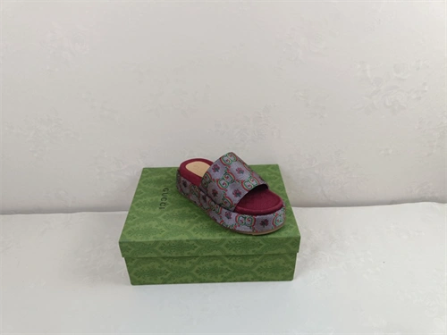 Youthful Gocci Slipper 5605