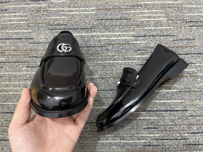 G*u*i loafer toppick 341