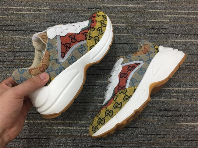 minimalist G*u*i rhyton sneaker 232