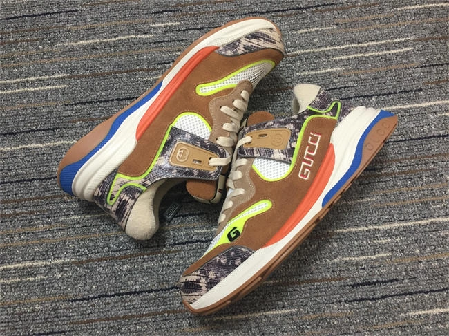 chic G*u*i runners 82