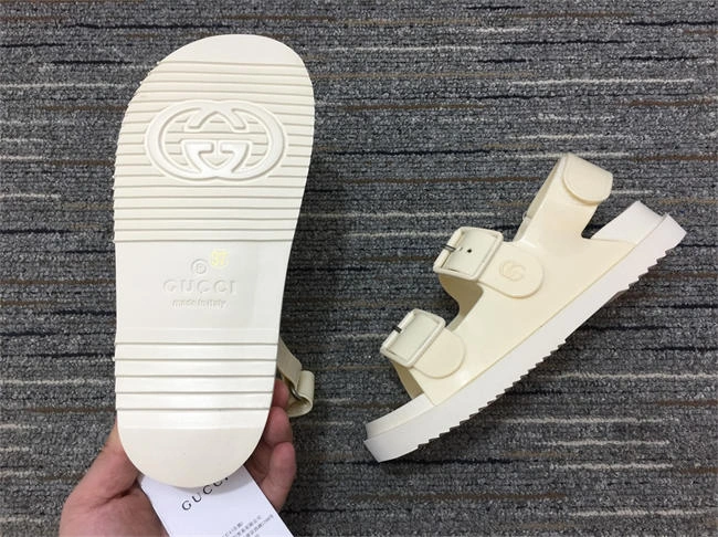 G*u*i sandals zerobulk 357