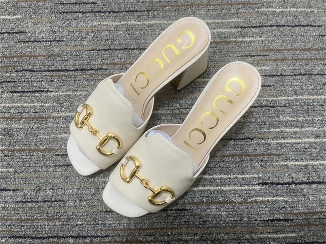 G*u*i side women eyecatching 494