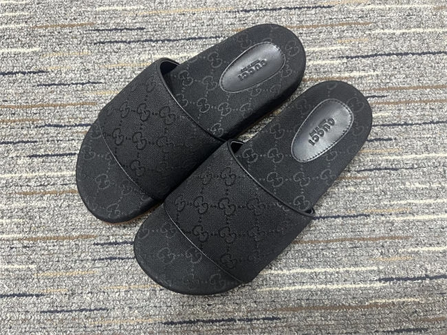 G*u*i side women neat 458