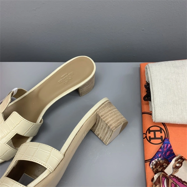 H Slipper Unisex 2365