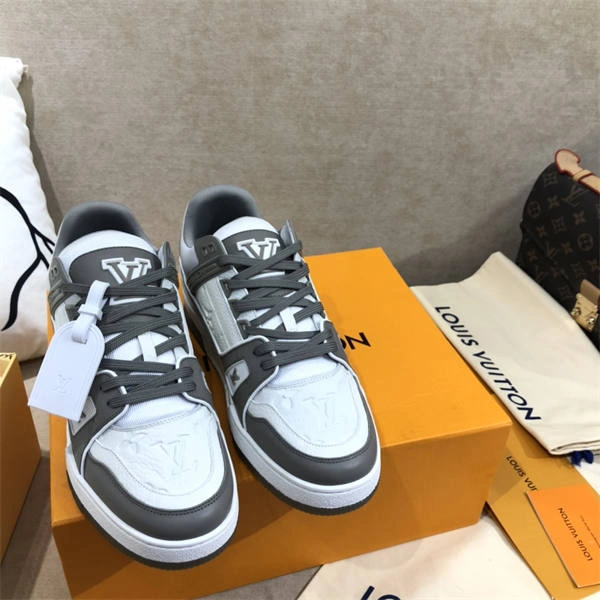 LV Comfortable 1829