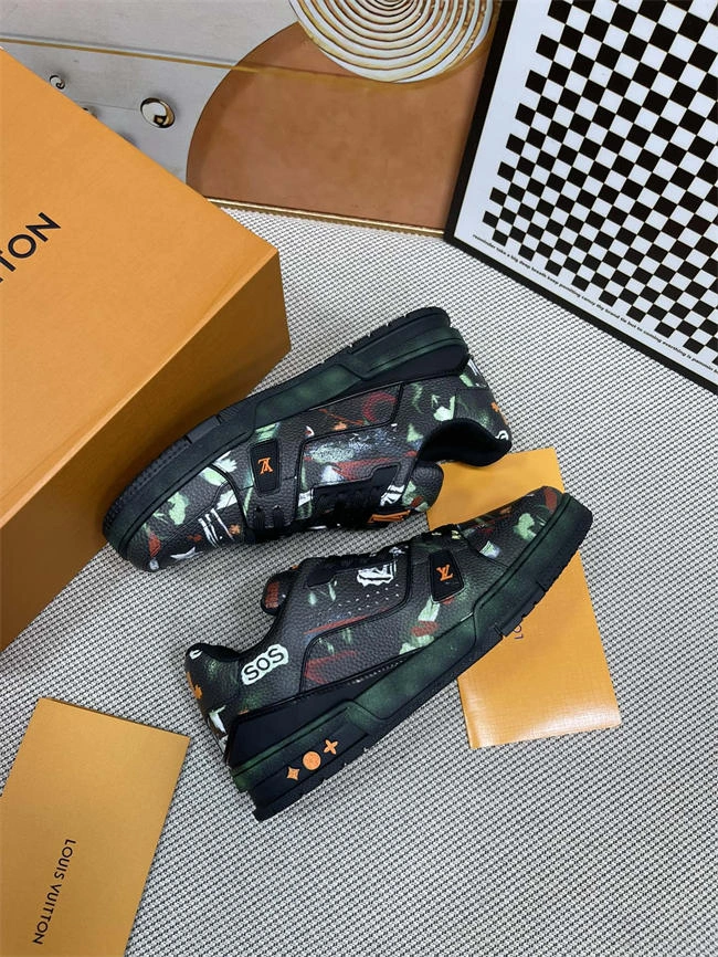 Lv Trainer Sneaker TechFriendly 2090