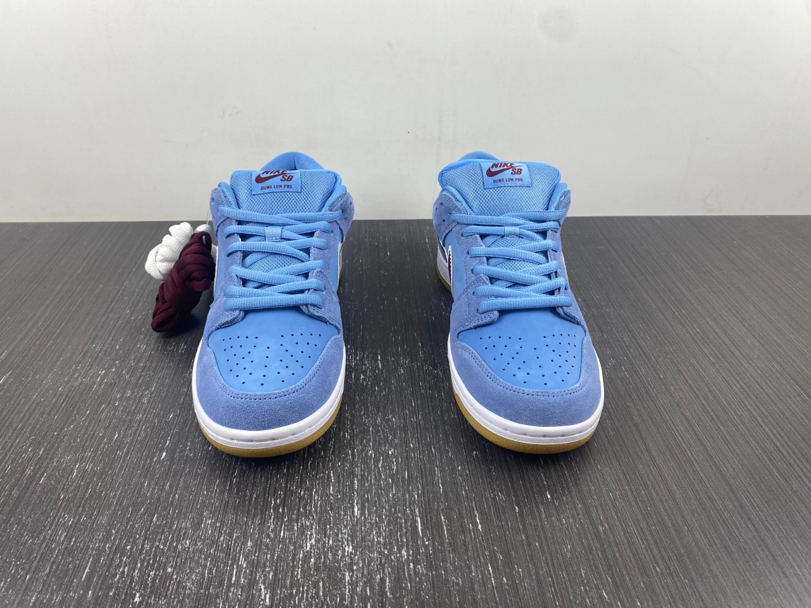 Nike SB Dunk Low Philadelphia Phillies DQ4040- AllSeason 4599