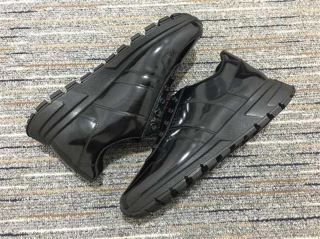 Breathable Prada Sneaker 3363