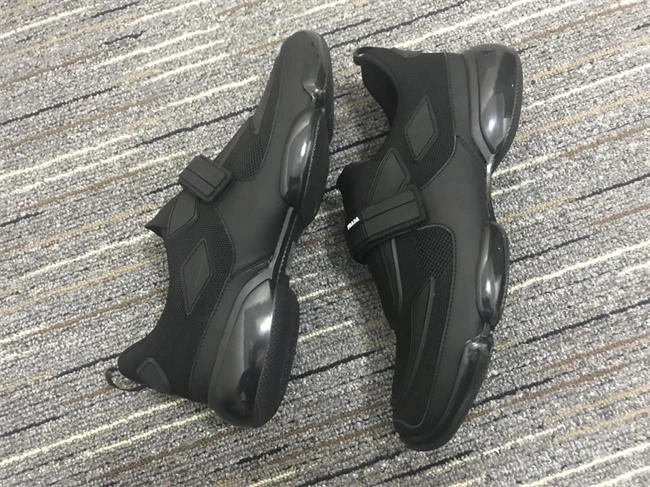 Effortless Prada Sneaker 3385