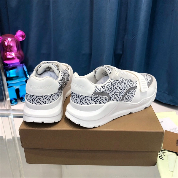 StreetReady bvrberry  MJ 2639